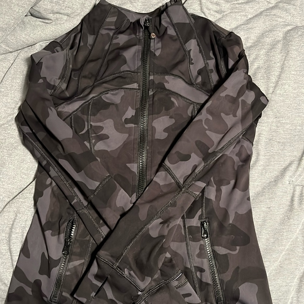 Lululemon black camo define jacket